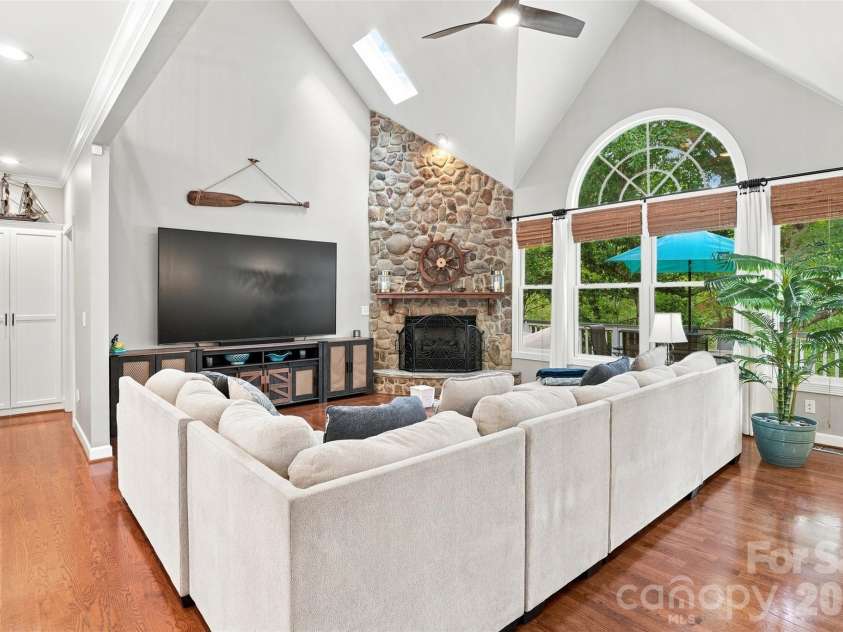 3911 Acacia Road, York, SC 29745.  MLS# CAR4415462, YatesRealty ID 47424. 