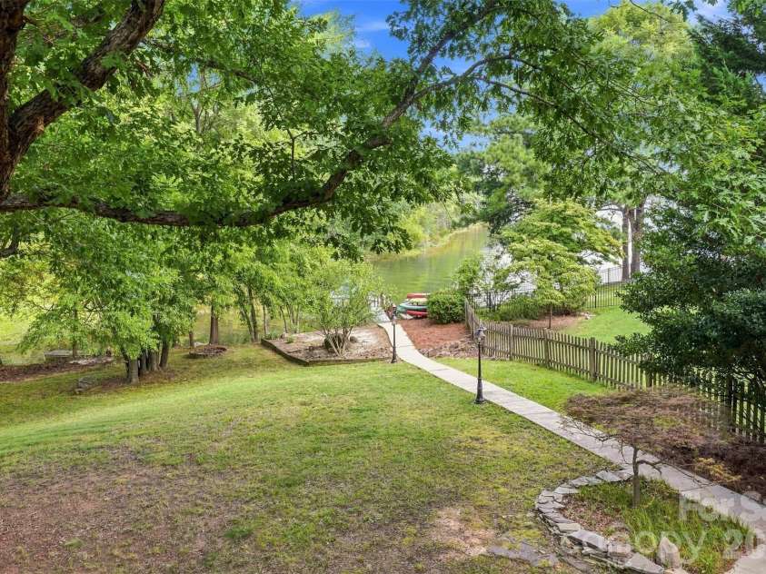 3911 Acacia Road, York, SC 29745.  MLS# CAR4415462, YatesRealty ID 47424. 