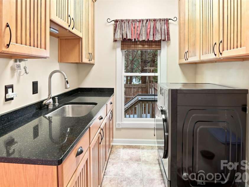 3911 Acacia Road, York, SC 29745.  MLS# CAR4415462, YatesRealty ID 47424. Laundry / Mud Room