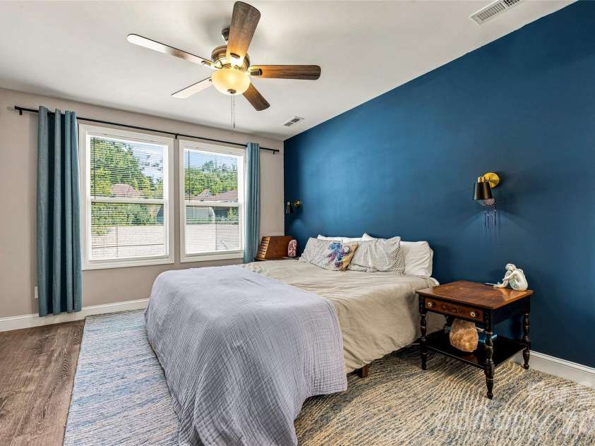 619 Edgewood Avenue, Hendersonville, NC 28792.  MLS# CAR4417132, YatesRealty ID 47425. 