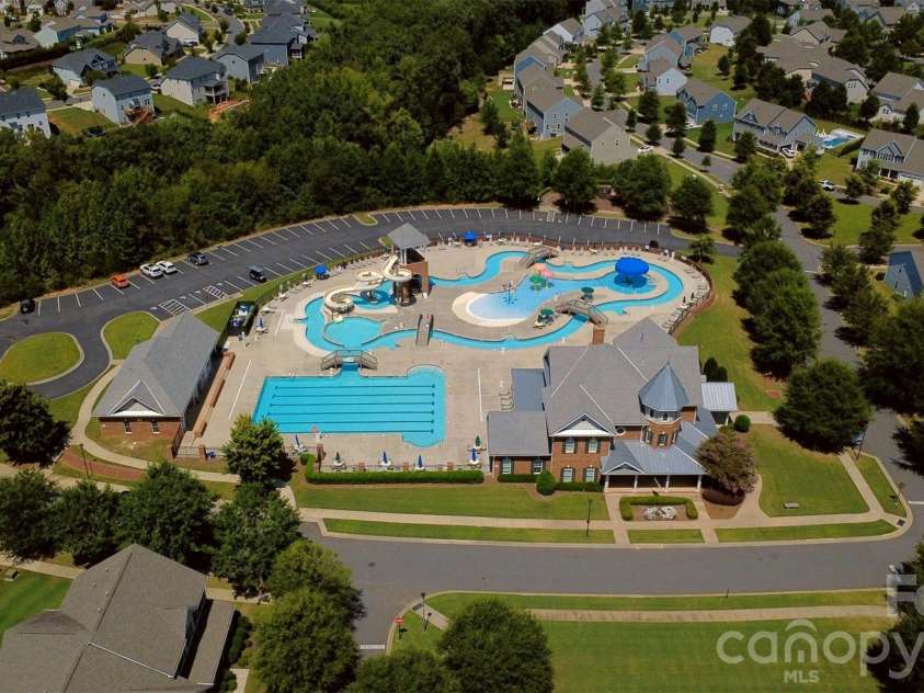 806 Pace Court, Fort Mill, SC 29715.  MLS# CAR4415932, YatesRealty ID 47427. 