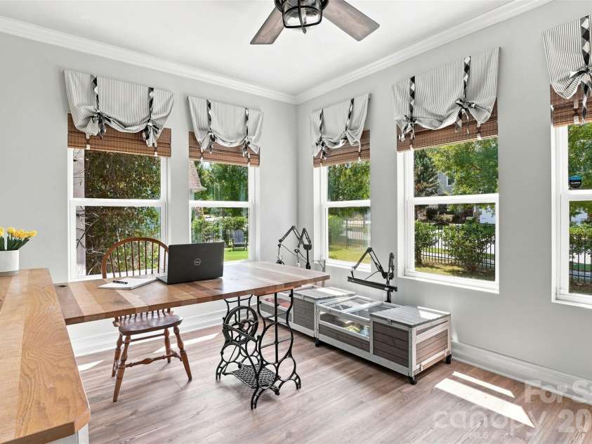 806 Pace Court, Fort Mill, SC 29715.  MLS# CAR4415932, YatesRealty ID 47427. Flex space off of kitchen