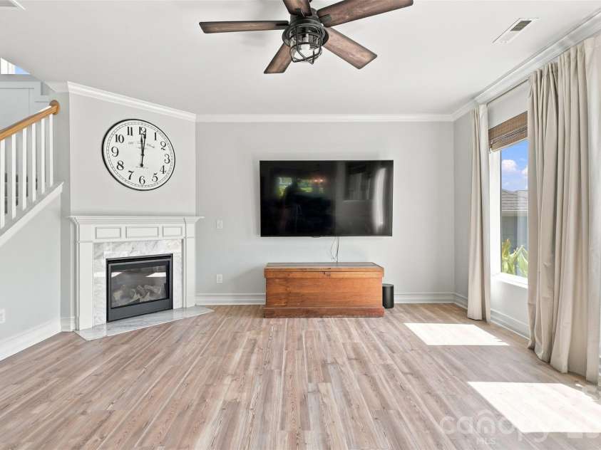 806 Pace Court, Fort Mill, SC 29715.  MLS# CAR4415932, YatesRealty ID 47427. Living Room
