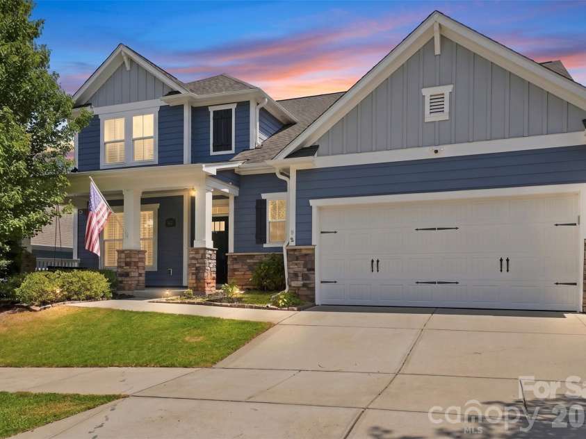 806 Pace Court, Fort Mill, SC 29715.  MLS# CAR4415932, YatesRealty ID 47427. Welcome Home!