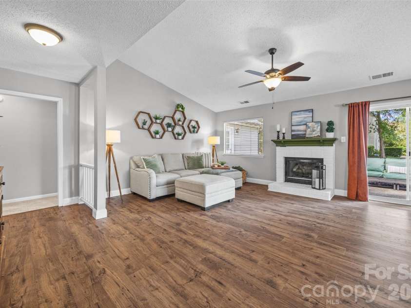 1508 Fieldcrest Circle, Rock Hill, SC 29732.  MLS# CAR4416859, YatesRealty ID 47428. 