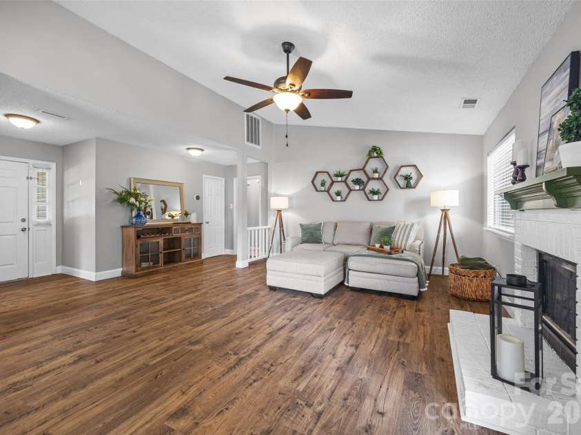 1508 Fieldcrest Circle, Rock Hill, SC 29732.  MLS# CAR4416859, YatesRealty ID 47428. 