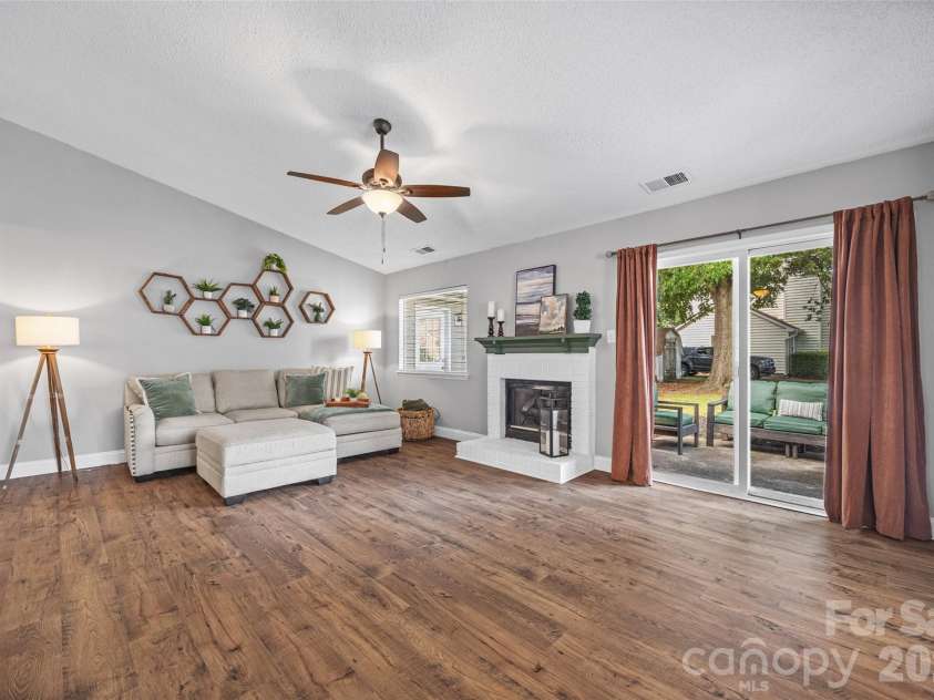 1508 Fieldcrest Circle, Rock Hill, SC 29732.  MLS# CAR4416859, YatesRealty ID 47428. 