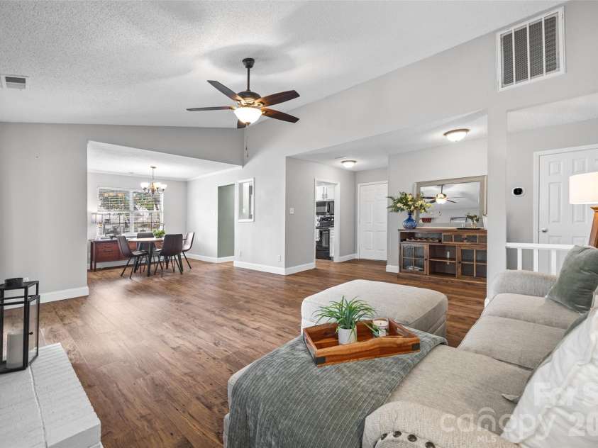 1508 Fieldcrest Circle, Rock Hill, SC 29732.  MLS# CAR4416859, YatesRealty ID 47428. 