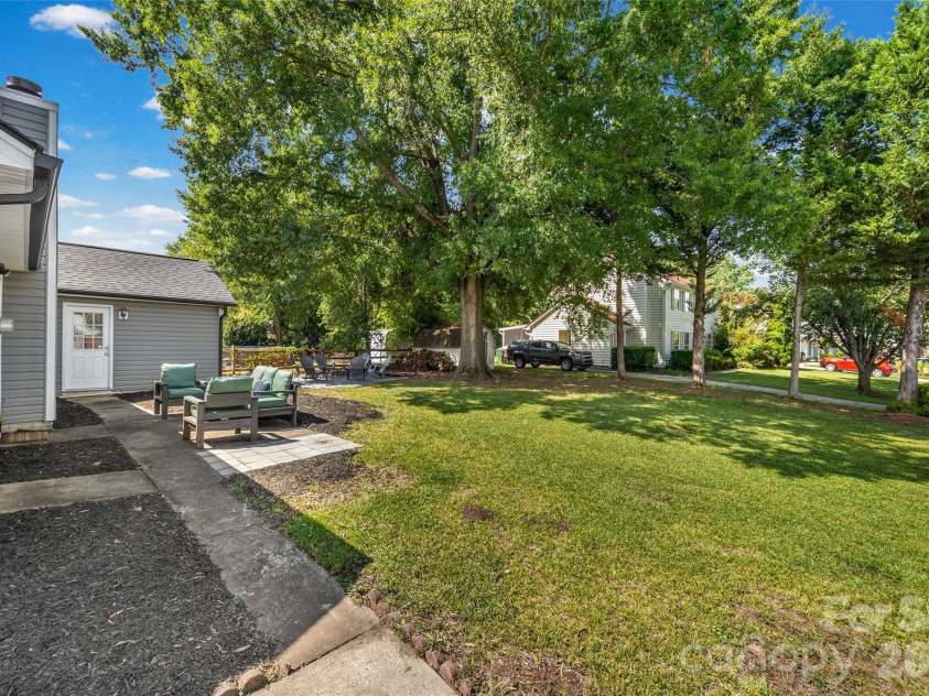1508 Fieldcrest Circle, Rock Hill, SC 29732.  MLS# CAR4416859, YatesRealty ID 47428. 