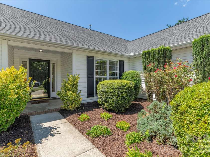 328 Planters Creek Road, Fletcher, NC 28732.  MLS# CAR4415867, YatesRealty ID 47429. Meticulously Manicured