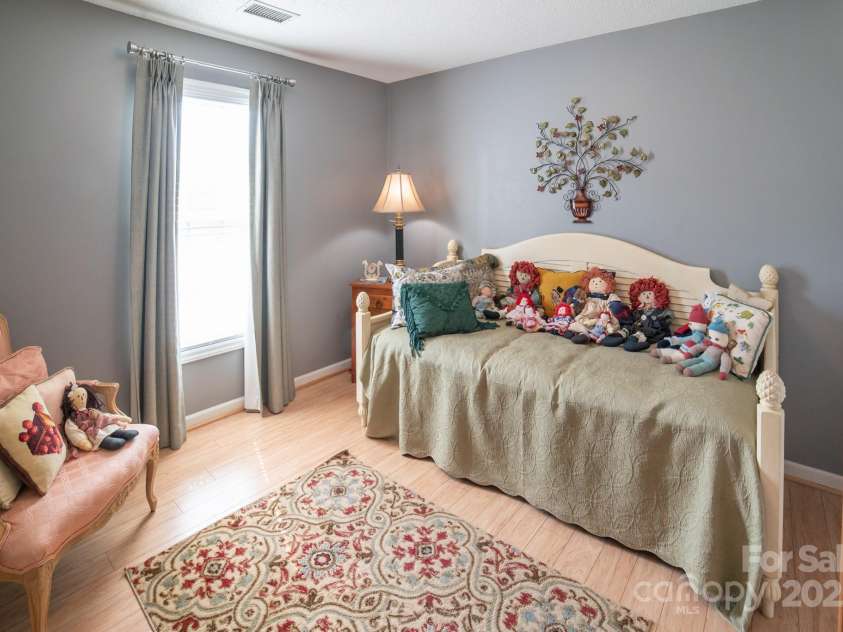 137 Lady Slipper Lane, Valdese, NC 28690.  MLS# CAR4244103, YatesRealty ID 4743. 