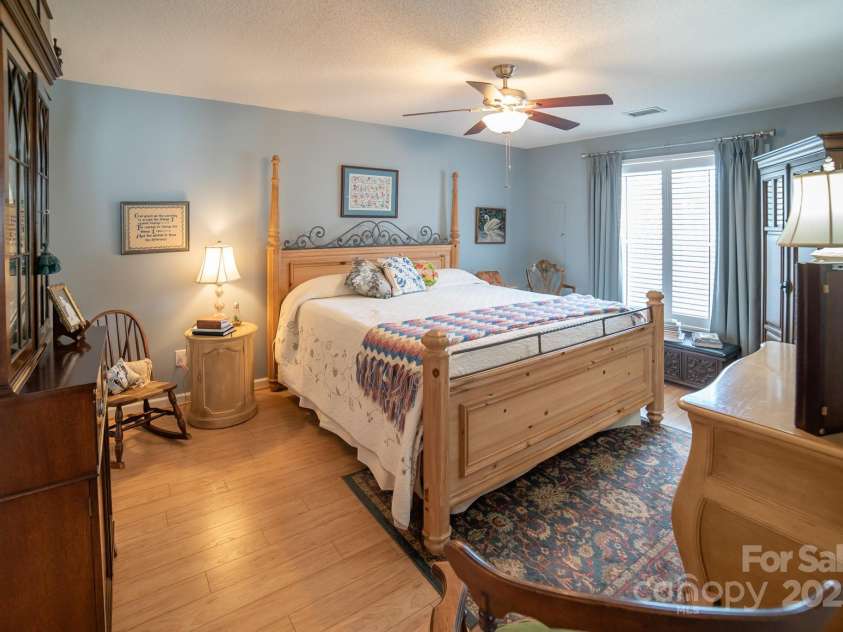 137 Lady Slipper Lane, Valdese, NC 28690.  MLS# CAR4244103, YatesRealty ID 4743. 