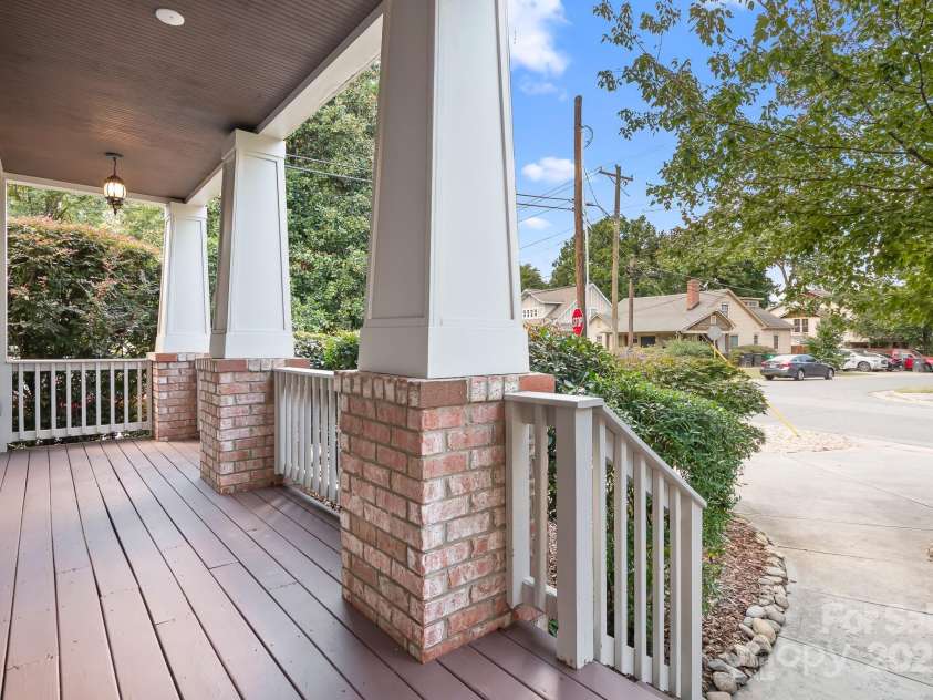 3702 Oakwood Avenue, Charlotte, NC 28205.  MLS# CAR4301480, YatesRealty ID 4743. 