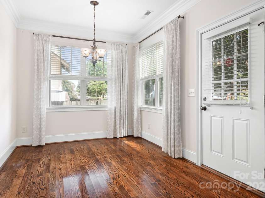 3702 Oakwood Avenue, Charlotte, NC 28205.  MLS# CAR4301480, YatesRealty ID 4743. 