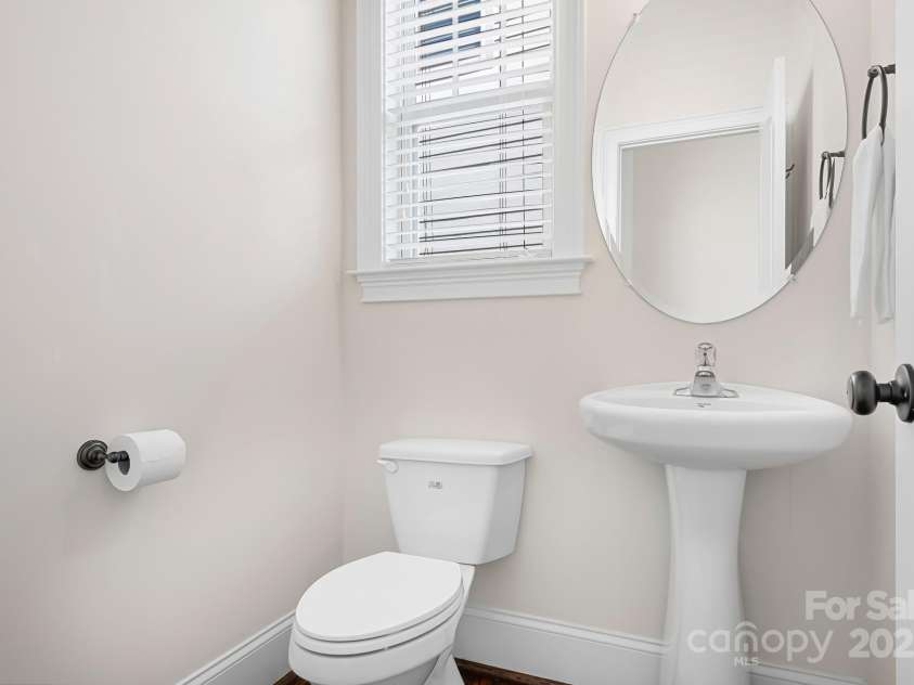 3702 Oakwood Avenue, Charlotte, NC 28205.  MLS# CAR4301480, YatesRealty ID 4743. 