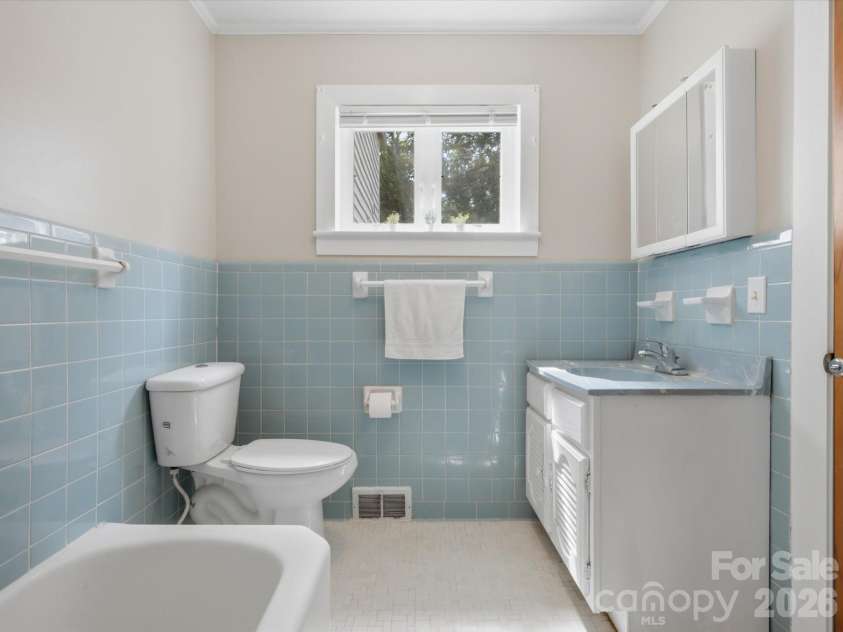 2311 Innes Street, Salisbury, NC 28146.  MLS# CAR4416988, YatesRealty ID 47430. 