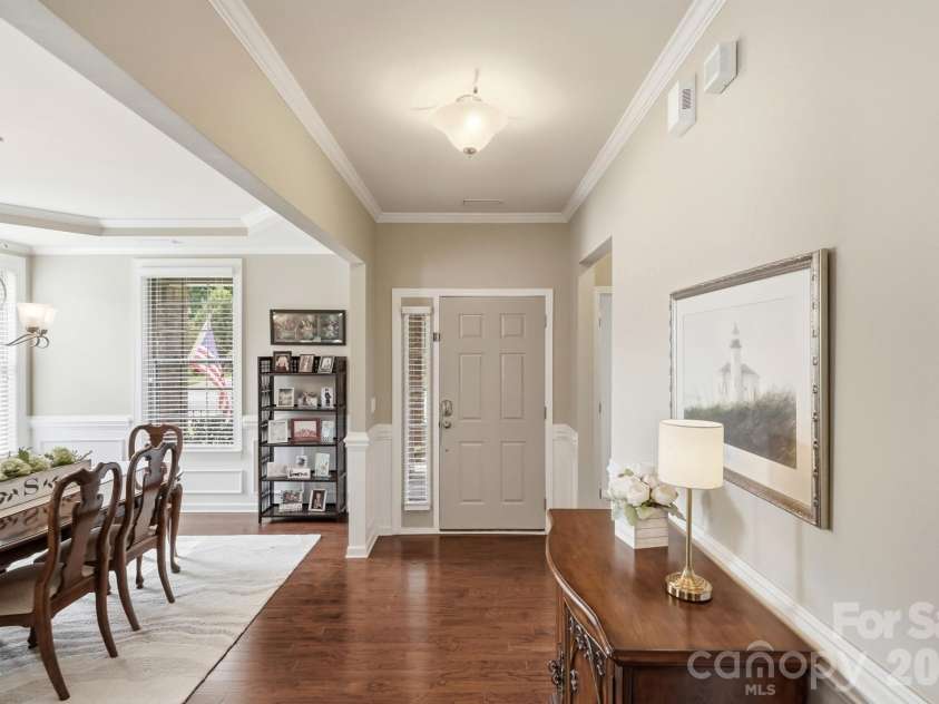 15000 Kinnegal Lane, Charlotte, NC 28278.  MLS# CAR4415980, YatesRealty ID 47432. 