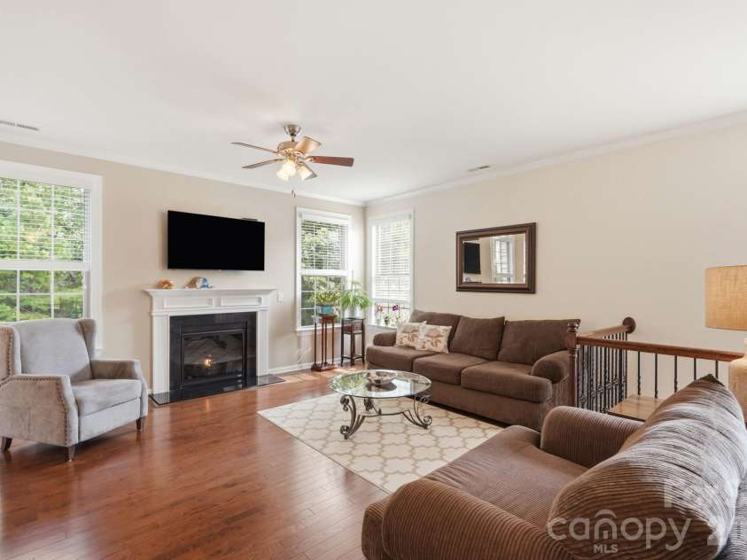 15000 Kinnegal Lane, Charlotte, NC 28278.  MLS# CAR4415980, YatesRealty ID 47432. 