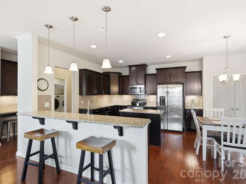 15000 Kinnegal Lane, Charlotte, NC 28278.  MLS# CAR4415980, YatesRealty ID 47432. 