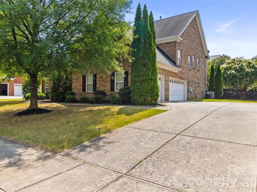 8744 Savannah Road, Harrisburg, NC 28075.  MLS# CAR4412644, YatesRealty ID 47433. 