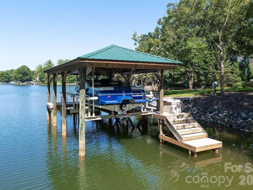 3825 Chevlot Hills Road, Sherrills Ford, NC 28673.  MLS# CAR4412803, YatesRealty ID 47434. 