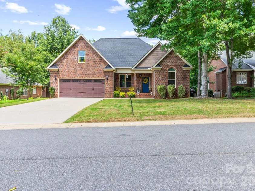 142 Bald Cypress Lane, Mooresville, NC 28115.  MLS# CAR4413039, YatesRealty ID 47435. 