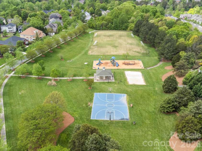 14444 Westgreen Drive, Huntersville, NC 28078.  MLS# CAR4411946, YatesRealty ID 47436. 