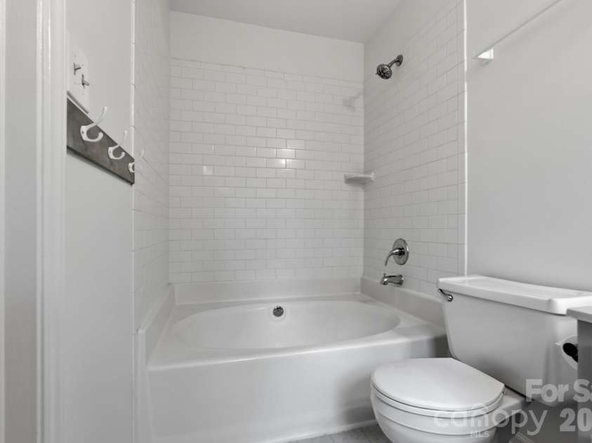 5607 Manchester Avenue, Harrisburg, NC 28075.  MLS# CAR4413718, YatesRealty ID 47438. 