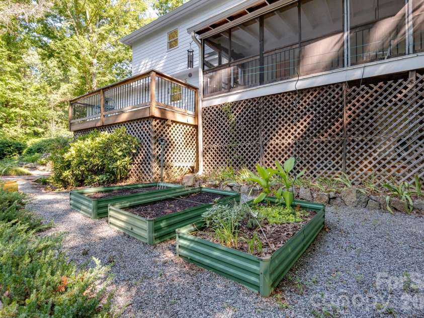 5607 Manchester Avenue, Harrisburg, NC 28075.  MLS# CAR4413718, YatesRealty ID 47438. 