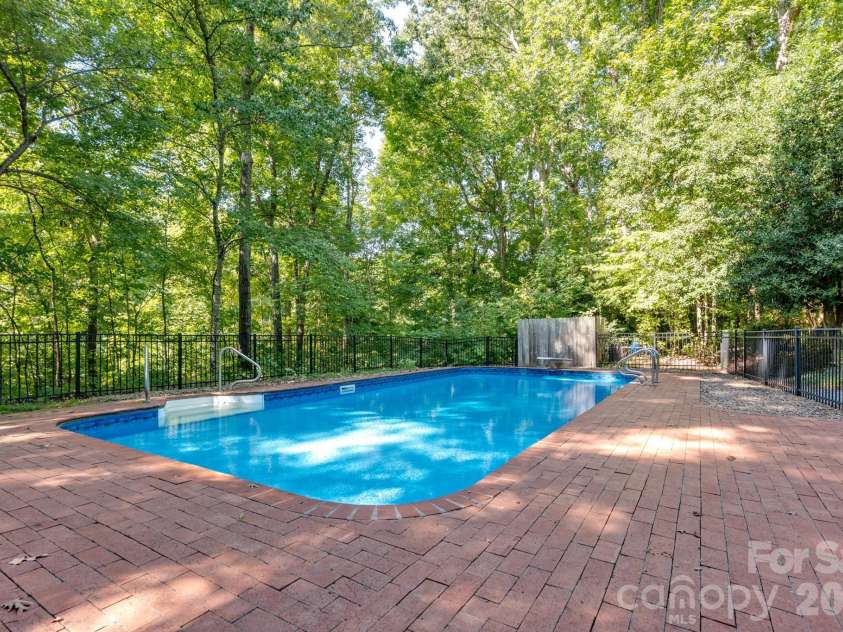 5607 Manchester Avenue, Harrisburg, NC 28075.  MLS# CAR4413718, YatesRealty ID 47438. 