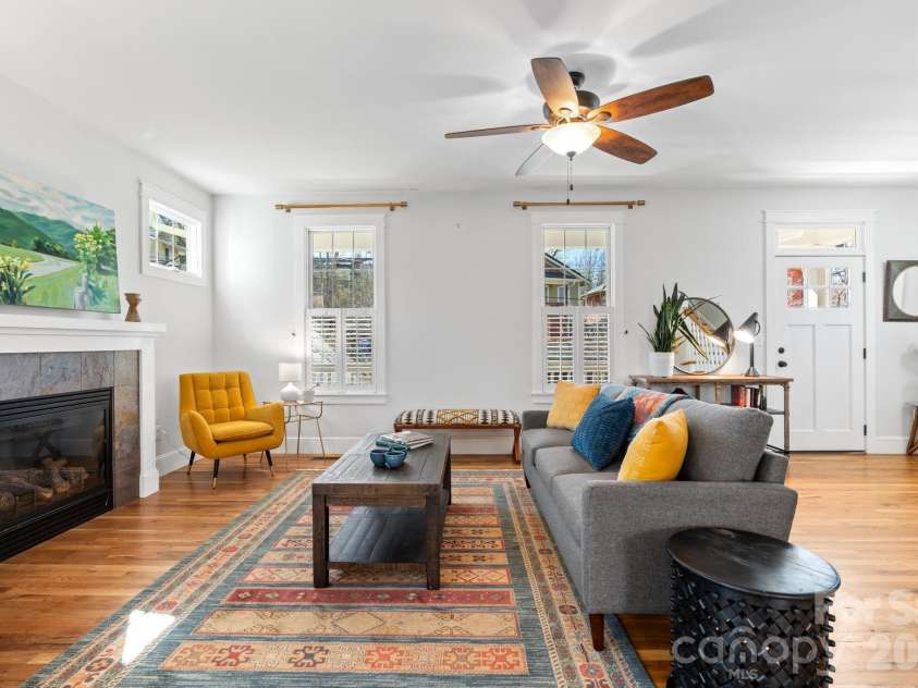 13 North Street, Asheville, NC 28801.  MLS# CAR4358692, YatesRealty ID 4744. And a spacious open floor plan
