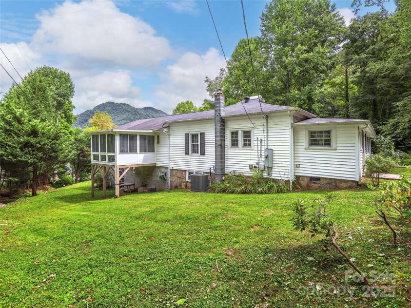 330 Johnson Branch Road, Maggie Valley, NC 28751.  MLS# CAR4244015, YatesRealty ID 4744. 
