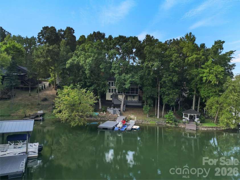 27059 Catamaran Road, Tega Cay, SC 29708.  MLS# CAR4416066, YatesRealty ID 47440. 