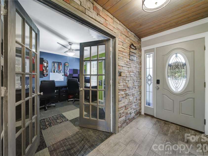 27059 Catamaran Road, Tega Cay, SC 29708.  MLS# CAR4416066, YatesRealty ID 47440. 