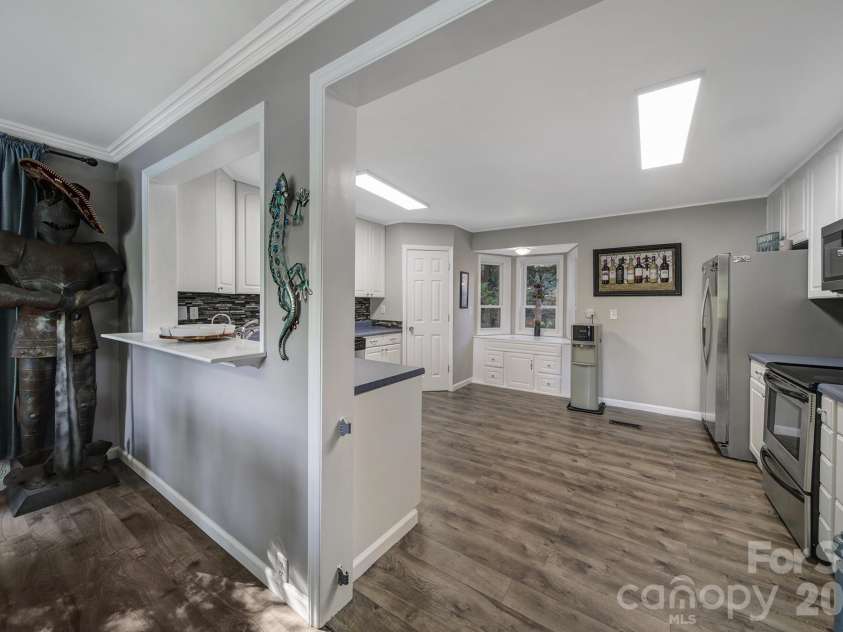 27059 Catamaran Road, Tega Cay, SC 29708.  MLS# CAR4416066, YatesRealty ID 47440. 