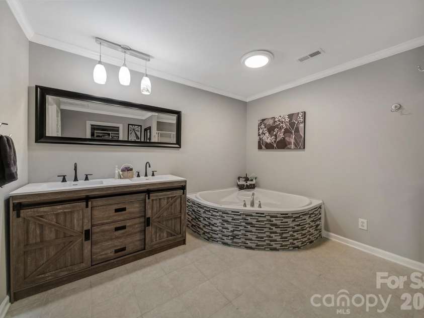 27059 Catamaran Road, Tega Cay, SC 29708.  MLS# CAR4416066, YatesRealty ID 47440. 
