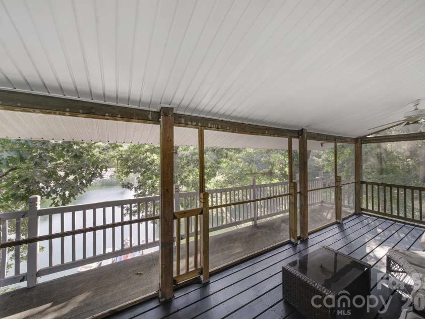 27059 Catamaran Road, Tega Cay, SC 29708.  MLS# CAR4416066, YatesRealty ID 47440. 