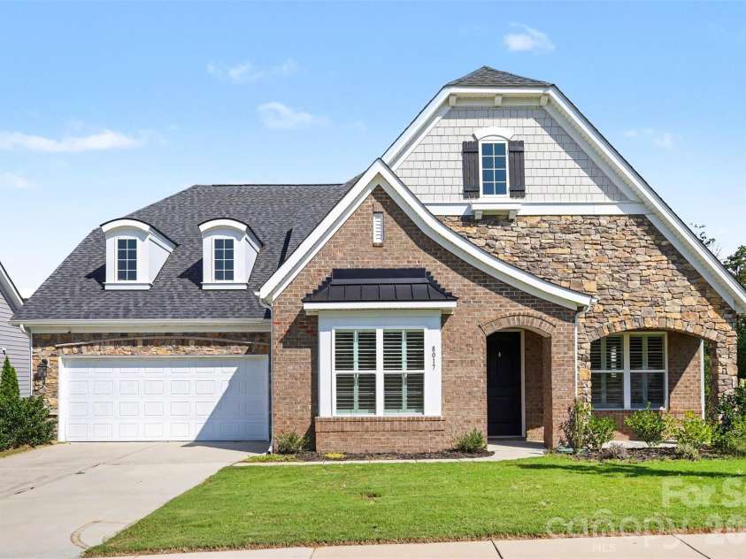 8017 Creek Park Drive, Denver, NC 28037.  MLS# CAR4416308, YatesRealty ID 47441. 