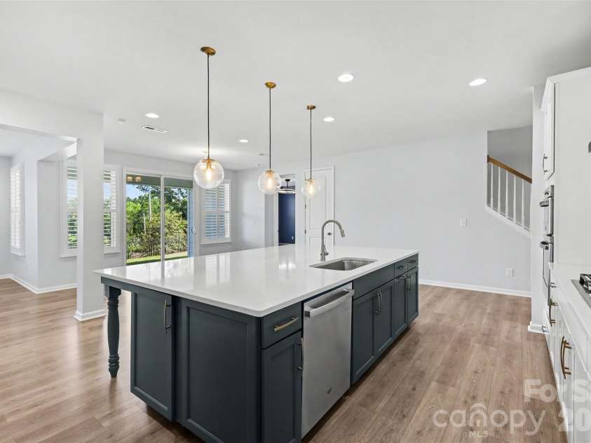 8017 Creek Park Drive, Denver, NC 28037.  MLS# CAR4416308, YatesRealty ID 47441. 