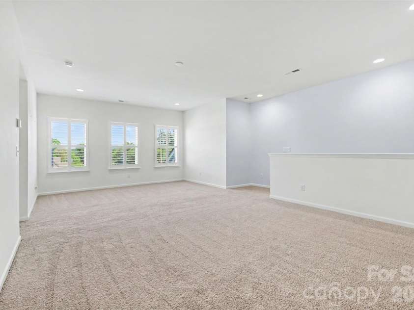 8017 Creek Park Drive, Denver, NC 28037.  MLS# CAR4416308, YatesRealty ID 47441. 