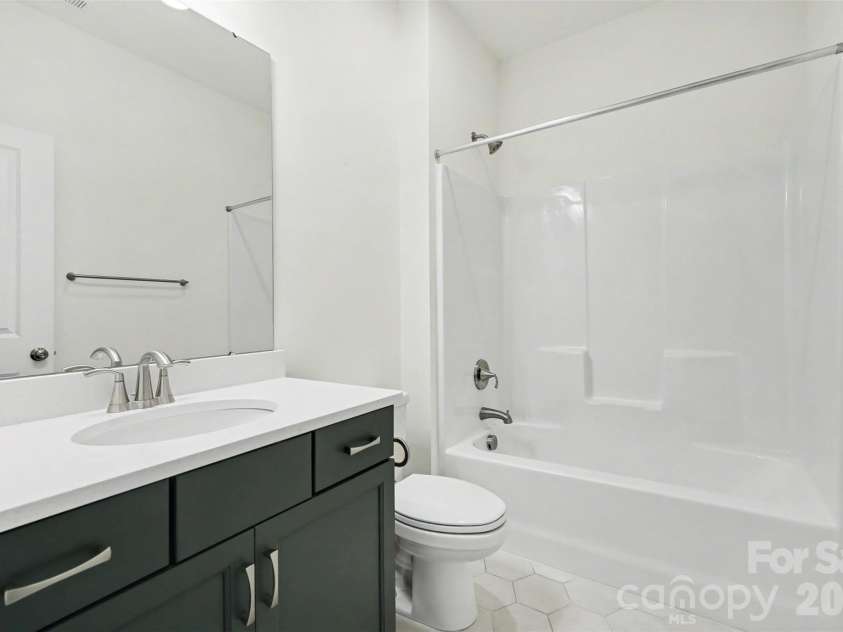 8017 Creek Park Drive, Denver, NC 28037.  MLS# CAR4416308, YatesRealty ID 47441. 