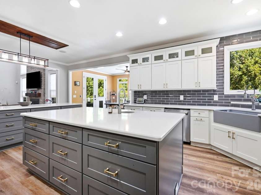 638 Reliance Court, Tega Cay, SC 29708.  MLS# CAR4416296, YatesRealty ID 47446. 