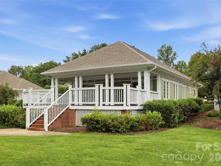 18 Creekside Way, Asheville, NC 28804.  MLS# CAR4411851, YatesRealty ID 47449. Clubhouse available for private functions