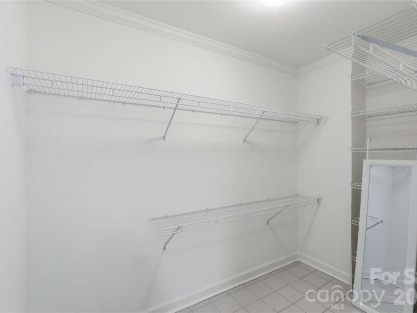 18 Creekside Way, Asheville, NC 28804.  MLS# CAR4411851, YatesRealty ID 47449. Walk-in closet