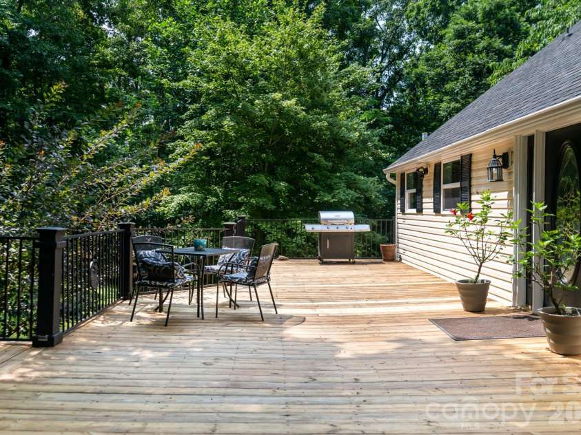219 Echo Mountain View Road, Fairview, NC 28730.  MLS# CAR4412812, YatesRealty ID 47450. 