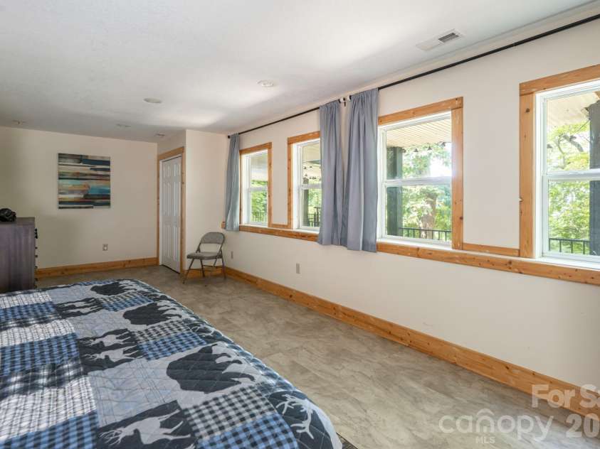 219 Echo Mountain View Road, Fairview, NC 28730.  MLS# CAR4412812, YatesRealty ID 47450. 