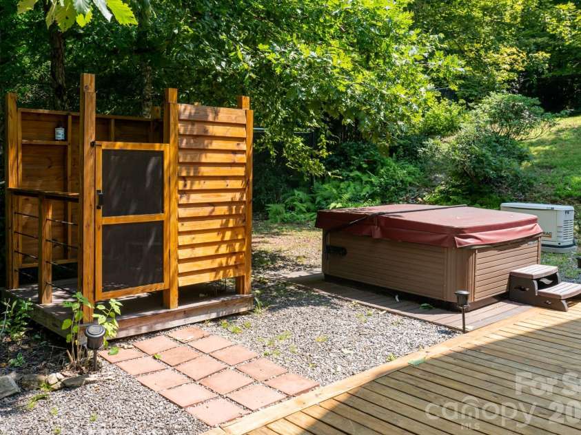 219 Echo Mountain View Road, Fairview, NC 28730.  MLS# CAR4412812, YatesRealty ID 47450. 