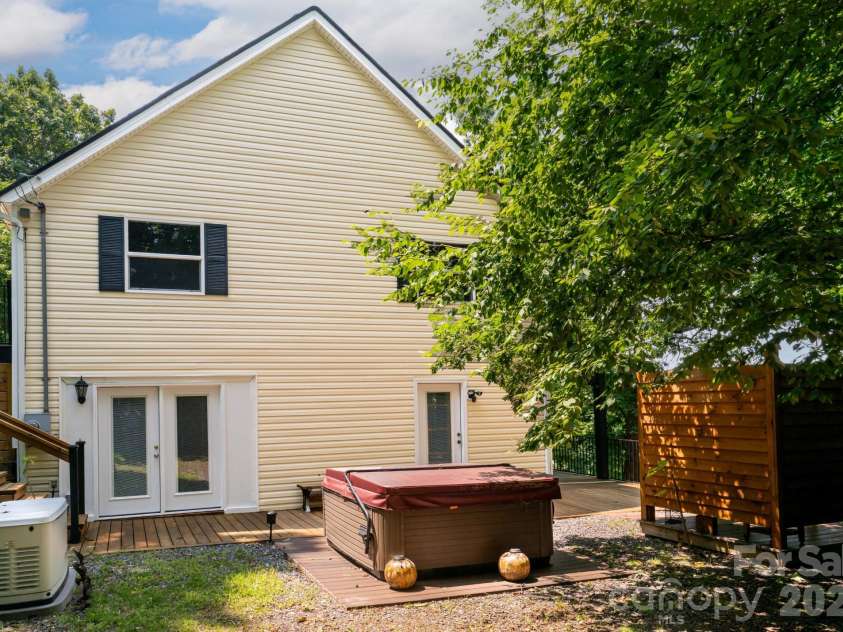 219 Echo Mountain View Road, Fairview, NC 28730.  MLS# CAR4412812, YatesRealty ID 47450. 