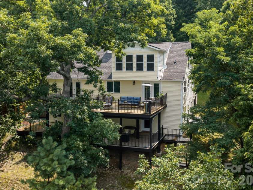 219 Echo Mountain View Road, Fairview, NC 28730.  MLS# CAR4412812, YatesRealty ID 47450. 