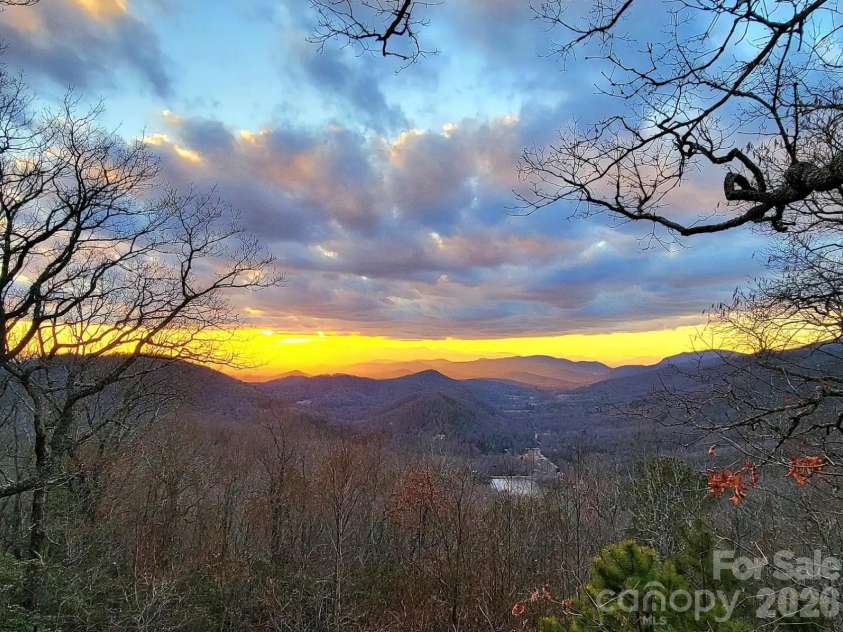 219 Echo Mountain View Road, Fairview, NC 28730.  MLS# CAR4412812, YatesRealty ID 47450. 